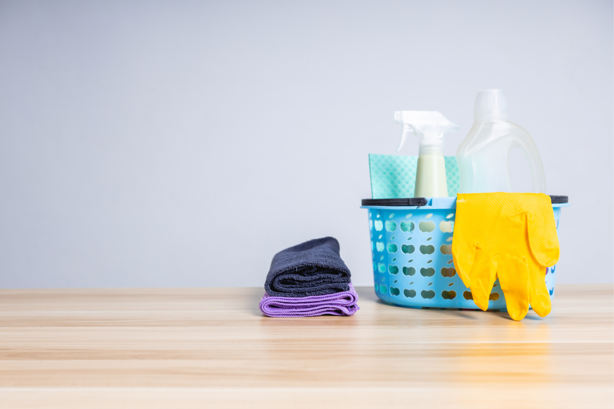 Never Late Cleaning Blog Post - Green Cleaning Versus Chemical Based Products